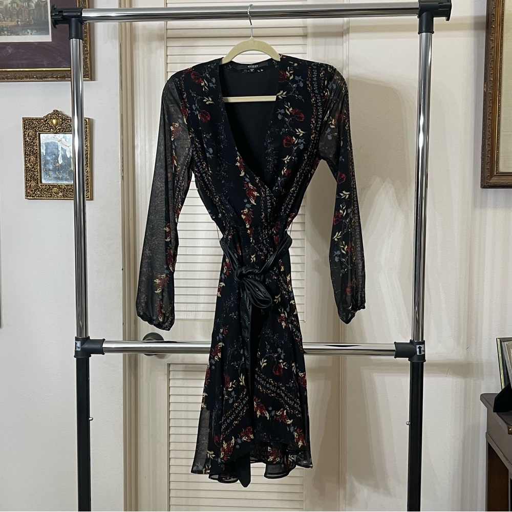 Guess Womens Floral Dress with Leather Belt